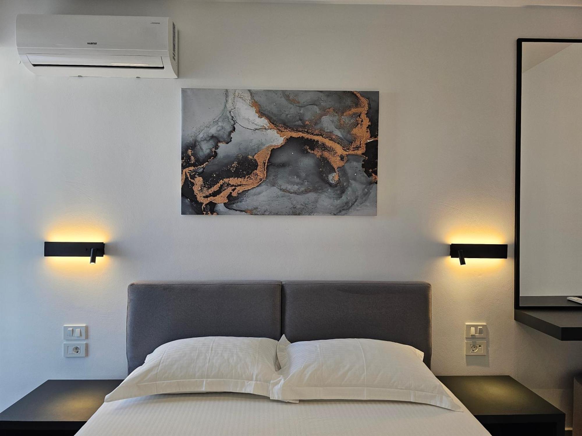 Adele Hotel Ксамил Экстерьер фото