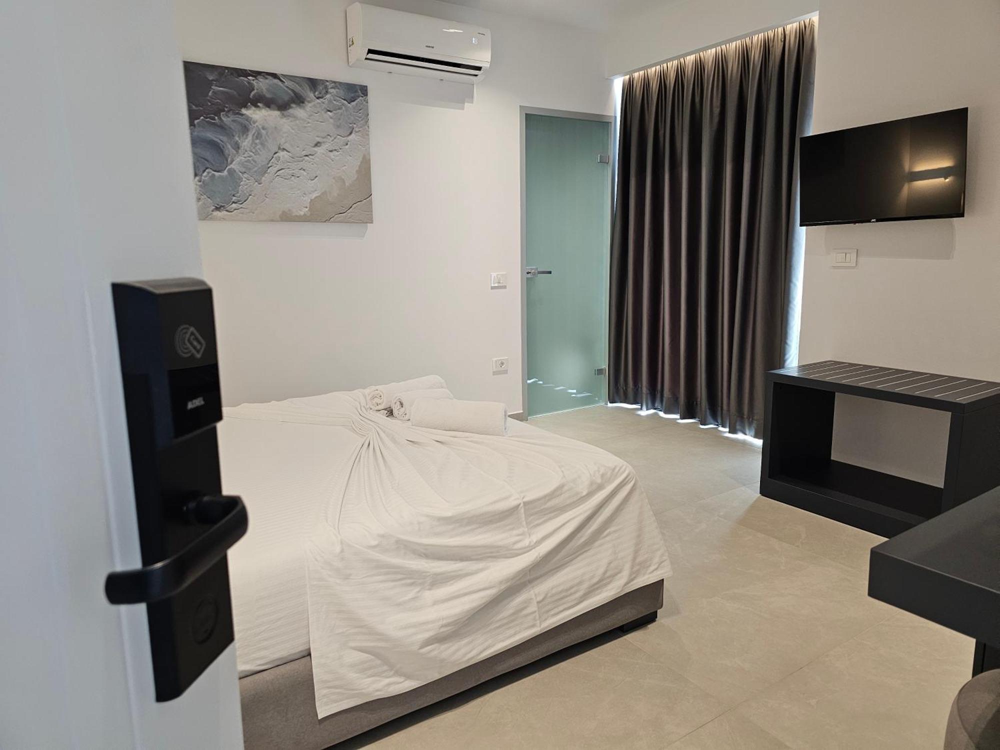 Adele Hotel Ксамил Экстерьер фото