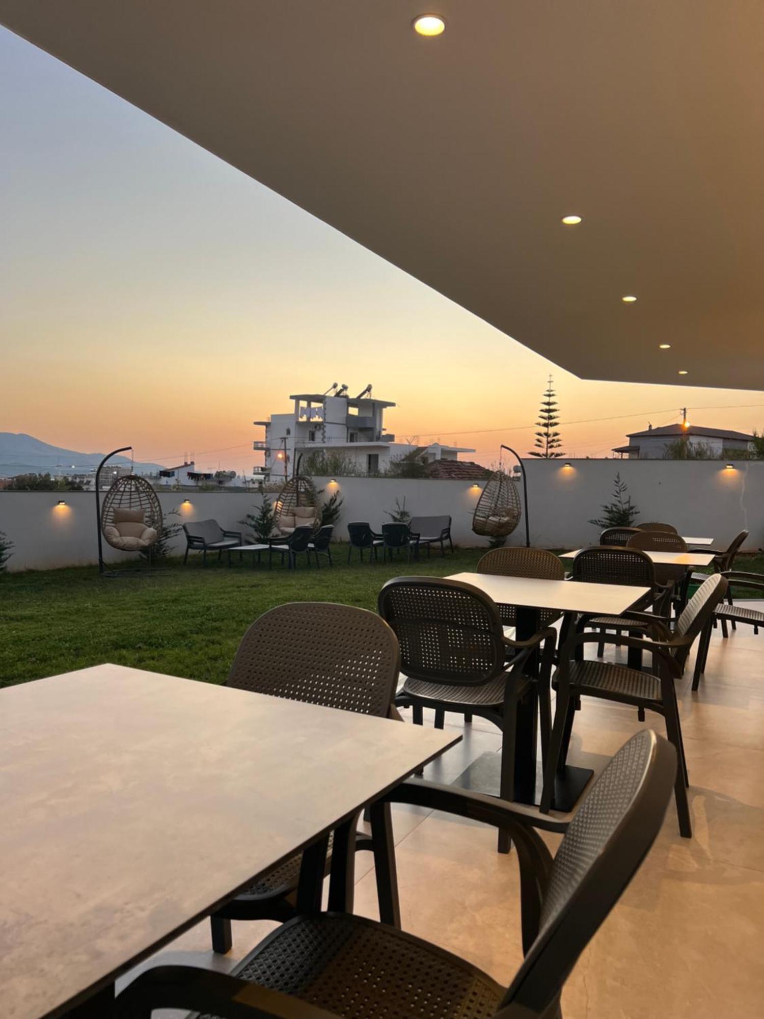 Adele Hotel Ксамил Экстерьер фото