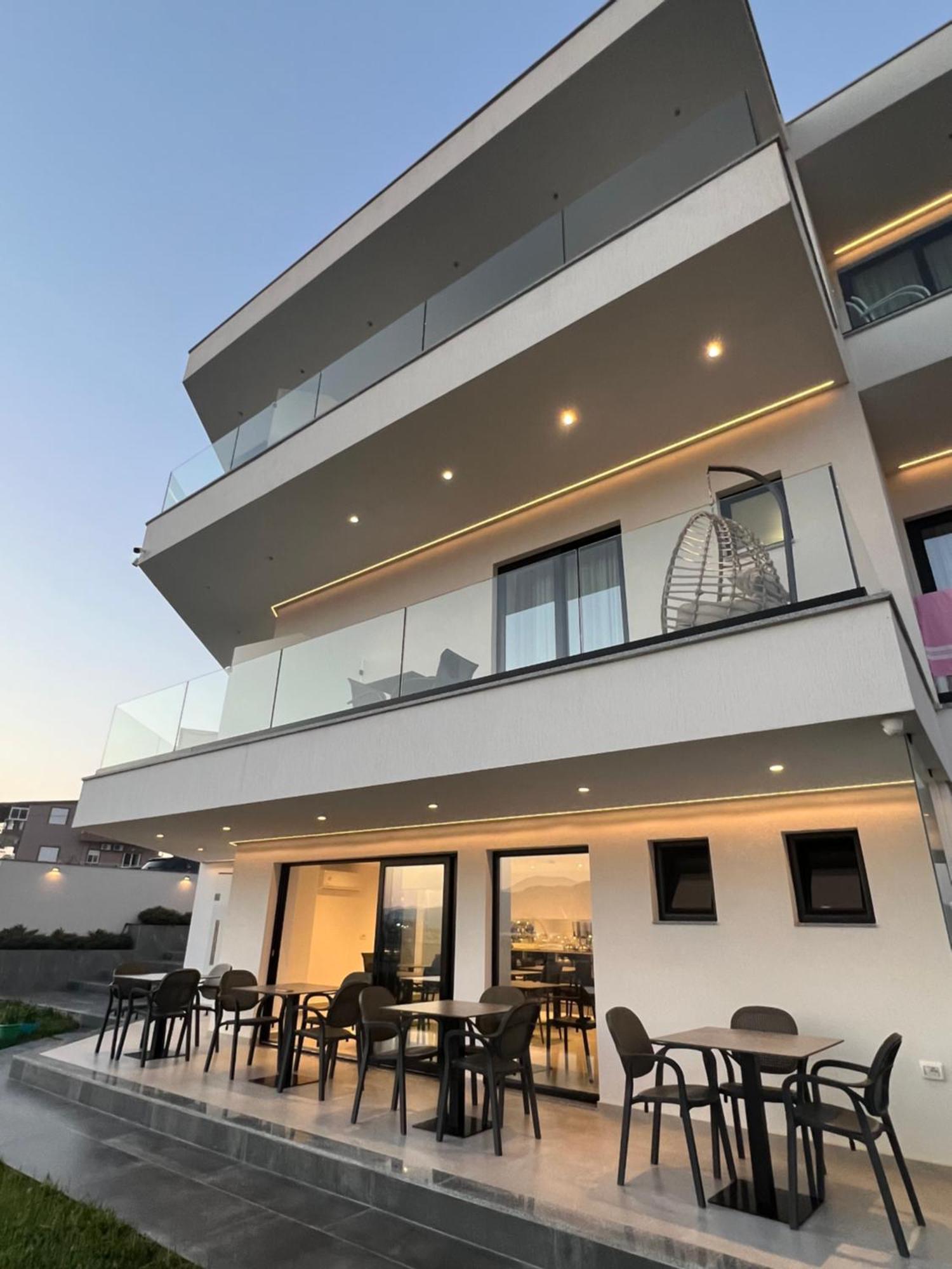 Adele Hotel Ксамил Экстерьер фото