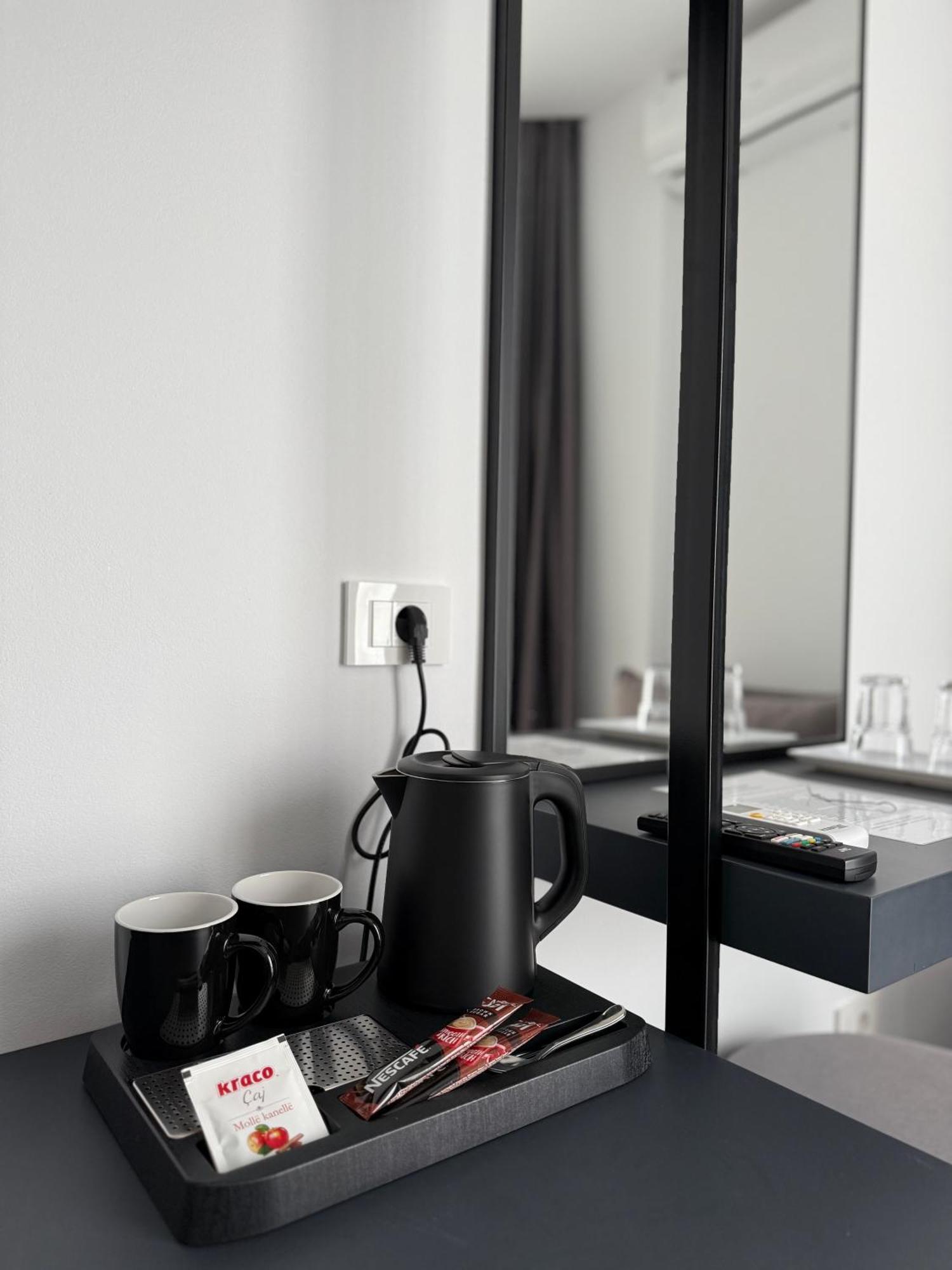 Adele Hotel Ксамил Экстерьер фото